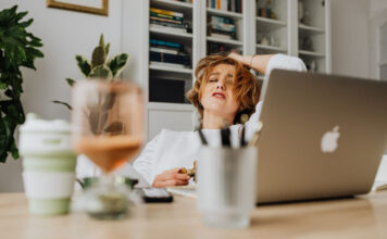 Work-Life Balance ที่แท้จริง: ผสานชีวิตและการงานอย่างลงตัว Work-Life Balance ที่แท้จริง: ผสานชีวิตและการงานอย่างลงตัว